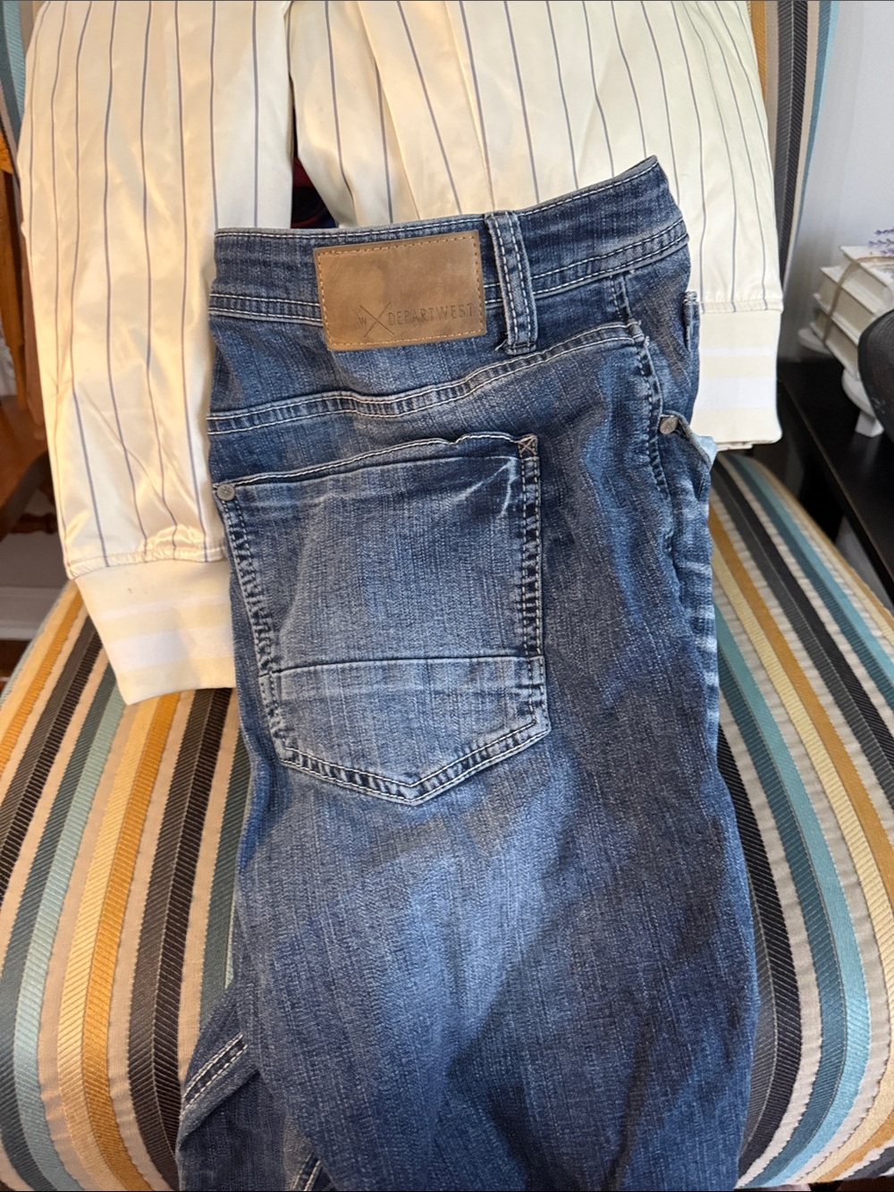 Relaxed Fit Men's Blue Denim Jeans - Casual Everyday Style